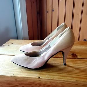 Vintage baby pink fabric pumps with black soles
